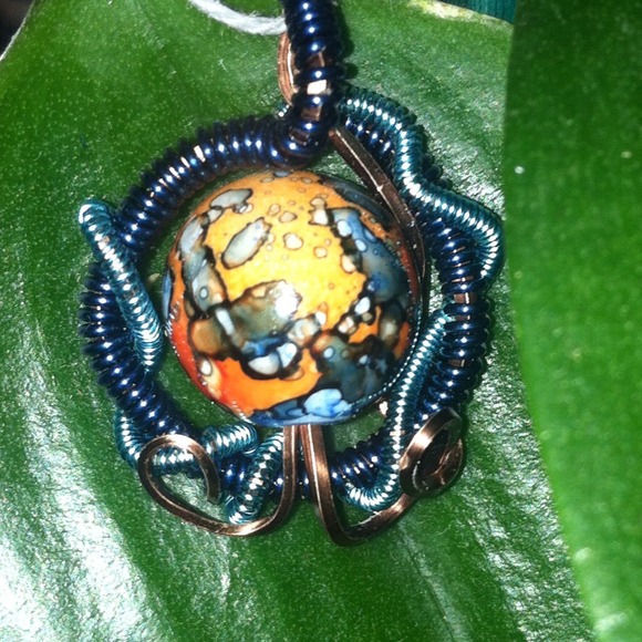 Bead pendant