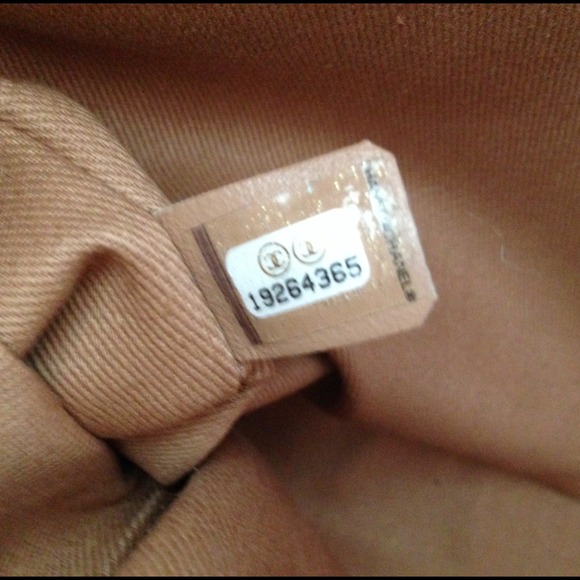 ⛔️SOLD⛔️Gorgeous Chanel S/S 14 Shopper Tote - Picture 3 of 4