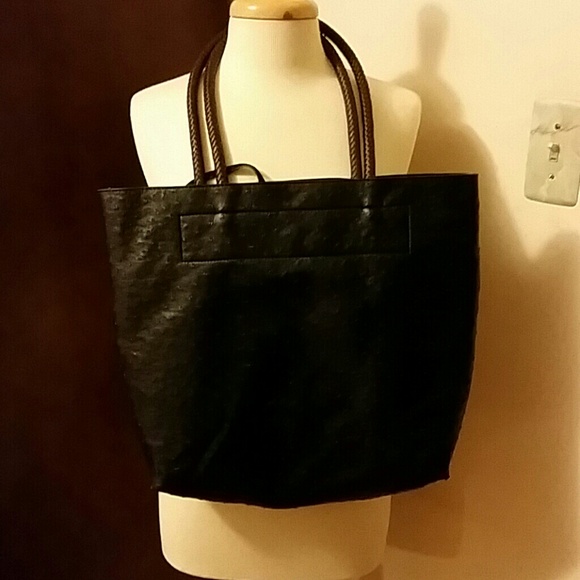 3 piece croc style black bag in great condition - Picture 2 of 3