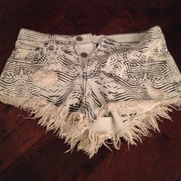 Carmar shorts size 27