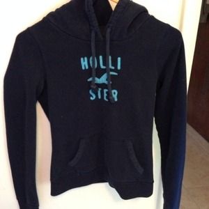 Hollister sweater