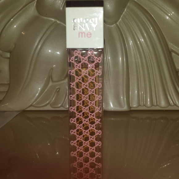 Gucci envy me perfume