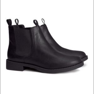 H&M Black Chelsea Boots