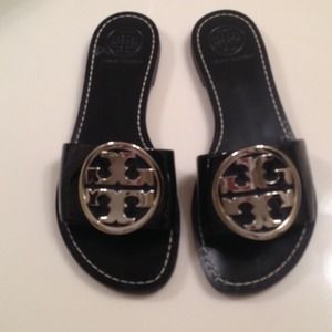 Authentic Tory Burch patent leather sandals.