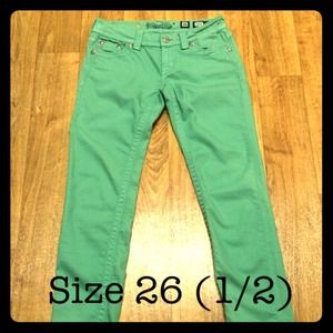 MISS ME Skinny Jeans in MINT GREEN!