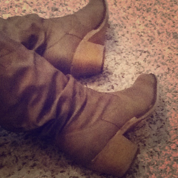 Cowboy Boots (faux)