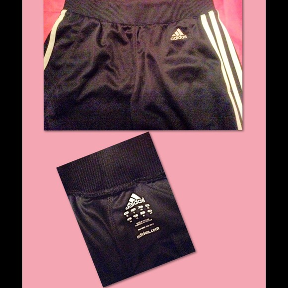 SOLD /-Adidas Cropped Pants🌸🌷 - Picture 2 of 2