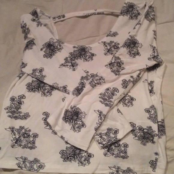 Patterned crop top