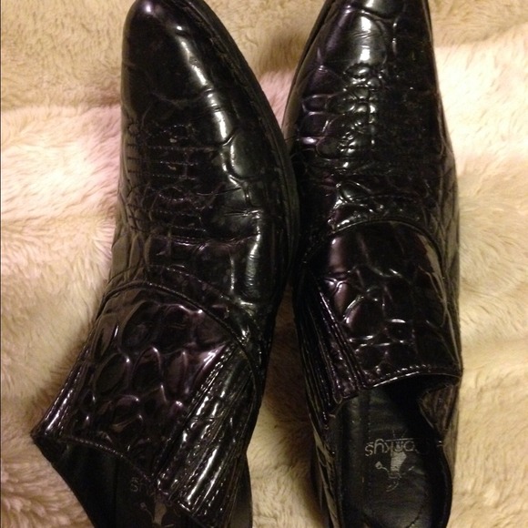 Faux Alligator Shoes🐊 - Picture 3 of 3