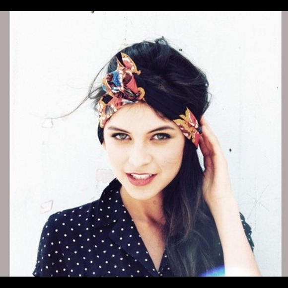 Cult Gaia Morello Cherry Turband