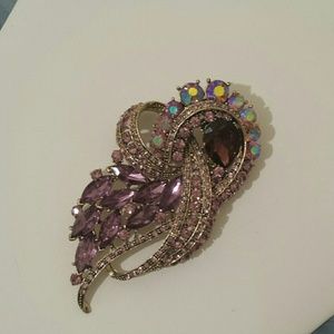 Beautiful Purple Swarovski Crystal Brooch
