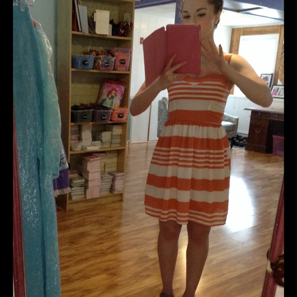 Modcloth creamsicle color dress - Picture 4 of 4