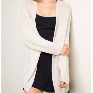 BRANDY MELVILLE CAROLINE CARDIGAN IN CREAM