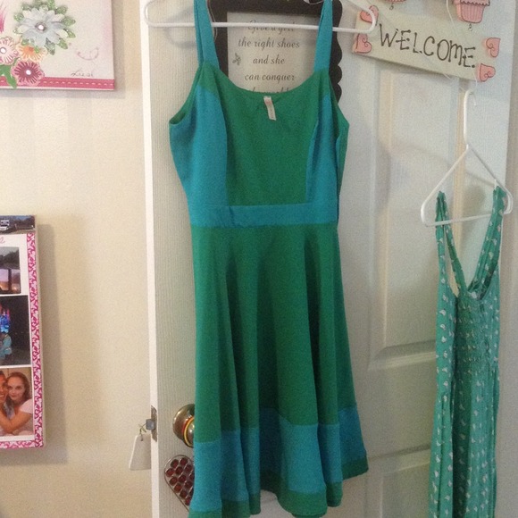 Modcloth green and turquoise dress