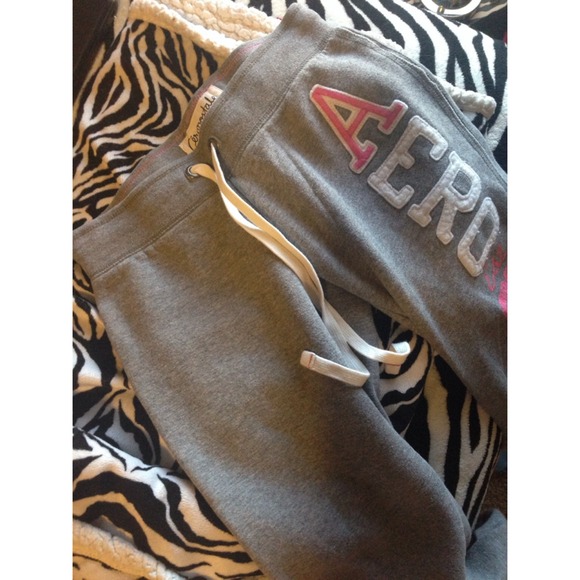 Aeropostale sweats