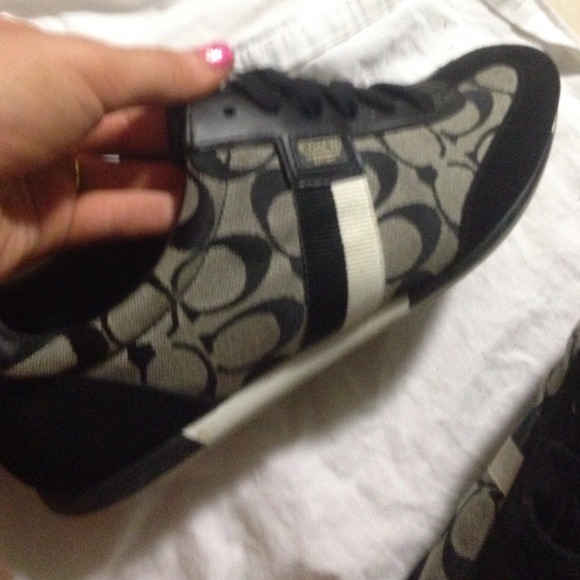 Coach shoes size 9 - Picture 4 of 5