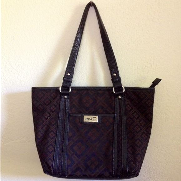 Nine & Co. Shoulder bag