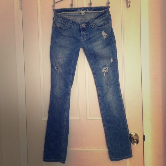 Acid wash skinny jean.