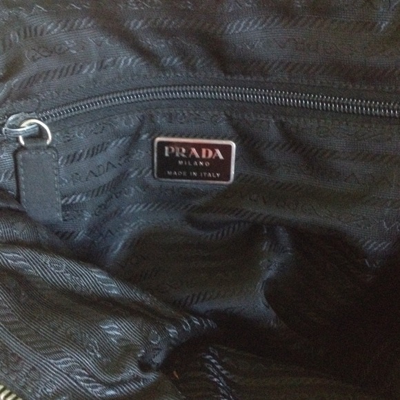 Nylon Prada handbag - Picture 4 of 4