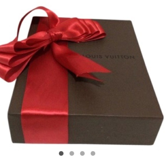 Authentic louis vuitton wallet box