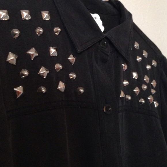 Black Studded Top - Picture 3 of 3