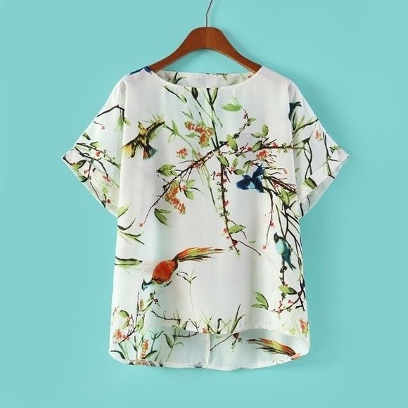 Floral Blouse size medium