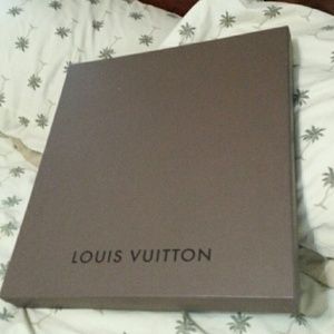 Authentic Louis Vuitton box 18 x 17 x 2 size