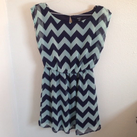 💎SOLD💎 Blue Chiffon Chevron Dress - Picture 2 of 4