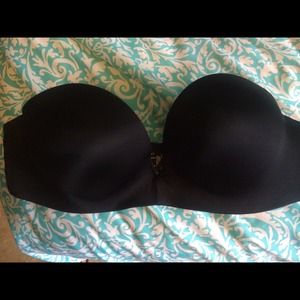 Black Bombshell strapless bra