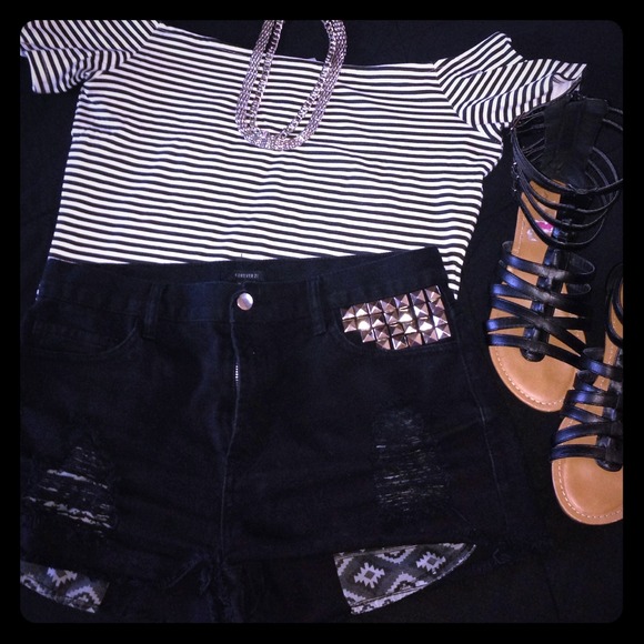 ❌SOLD❌Forever 21 black denim high waisted shorts