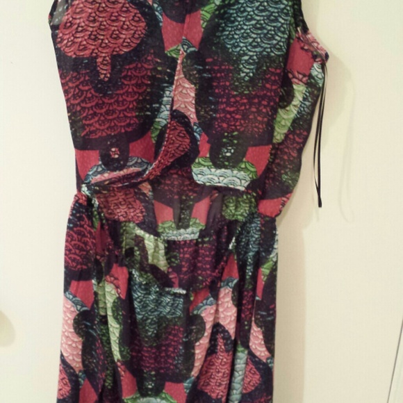 Dress - Picture 2 of 3