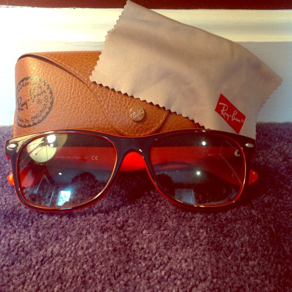 Sunglasses - Picture 1 of 2