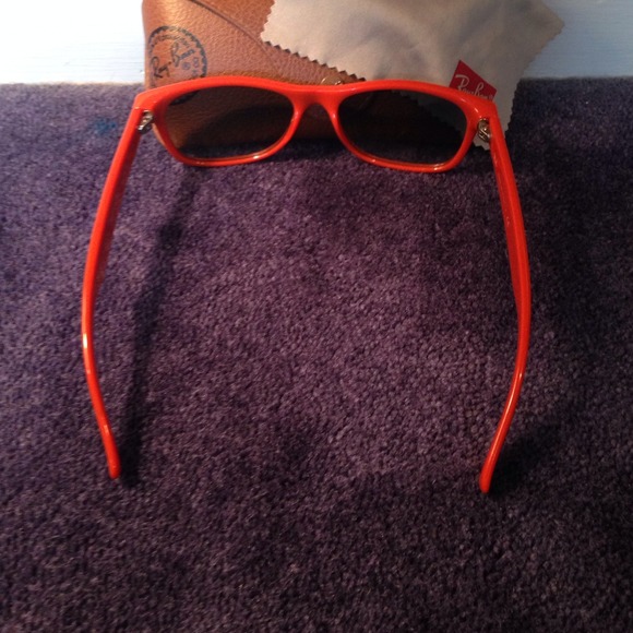 Sunglasses - Picture 2 of 2