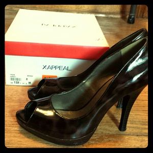 Tortoise print patent shoe- worn once