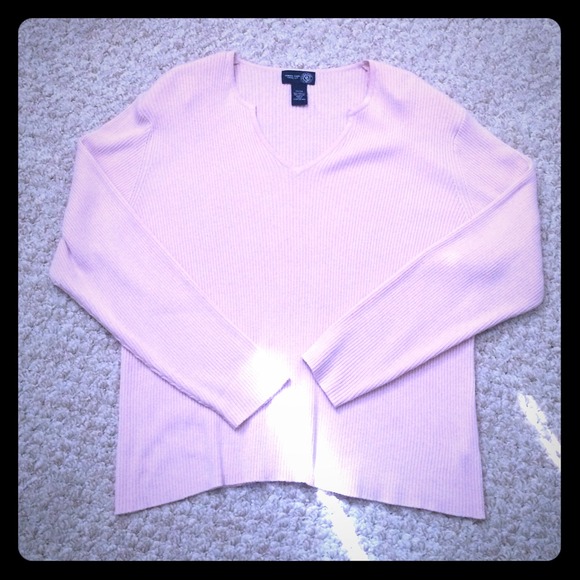 pink sweater
