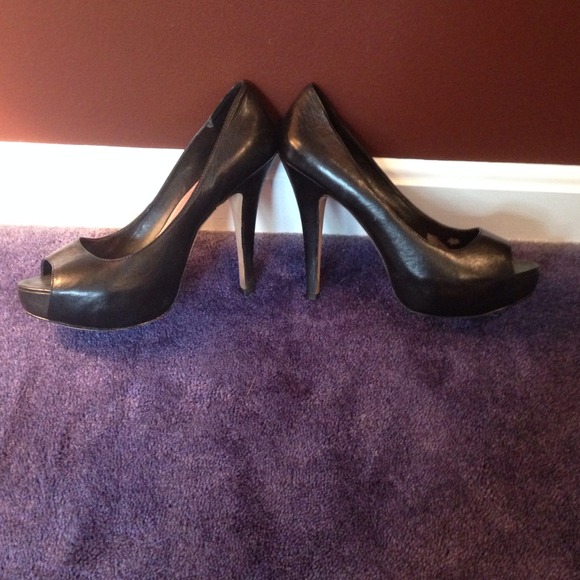 Pumps - Picture 3 of 3