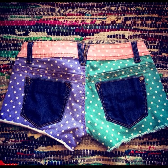 Hot Kiss shorts size 0 trade value $15