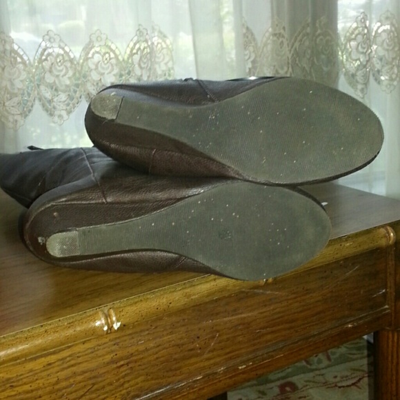 Brown Wide Width Boots - Picture 3 of 3