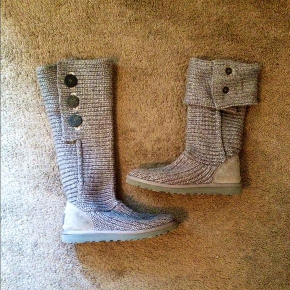 AUTHENTIC UGGS