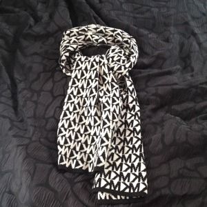Michael Kors scarf