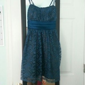 Dark blue/teal lace dress