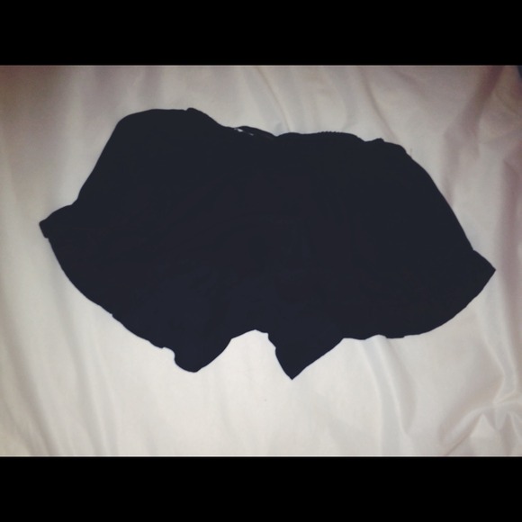 Brandy Melville Vodi Shorts