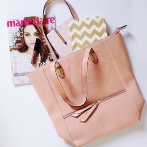 Bags - Dusty Peach/Pink Tassel Faux Croc Tote Bags - Dusty Peach/Pink Tassel Faux Croc Tote
