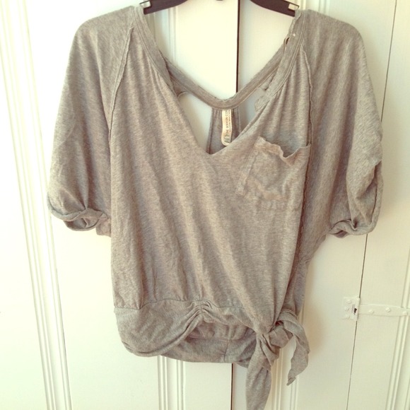 ❌ SOLD Grey Open Back Pocket Top With Tie Waist