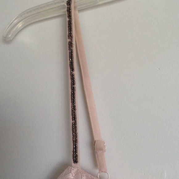 Tiered baby pink lace dress - Picture 2 of 3