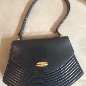 Louis Vuitton Epi leather 100% authentic !