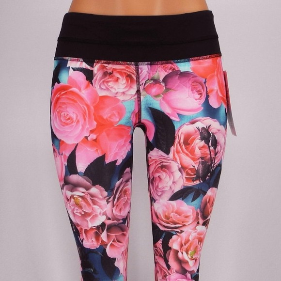 Lululemon run inspire II crops