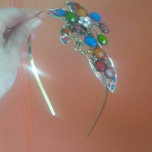 Very pretty gold and gem headband w some sparkle! - Picture 2 of 3