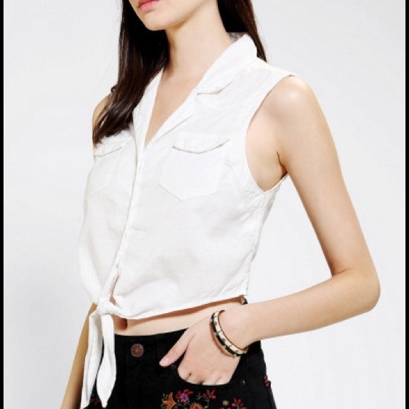 Urban outfitters white kimchi blue tie front tank - Picture 2 of 3