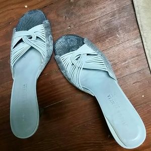 SIZE 9 BOTTEGA VENETA HEELS.